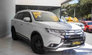 MITSUBISHI OUTLANDER  3.0 GT 4X4 V6 24V GASOLINA 4P AUTOMÁTICO