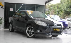 FORD FOCUS 2.0 SE PLUS SEDAN 16V FLEX 4P AUTOMÁTICO