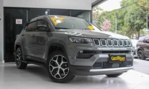 JEEP COMPASS 1.3 T270 TURBO FLEX LONGITUDE AT6